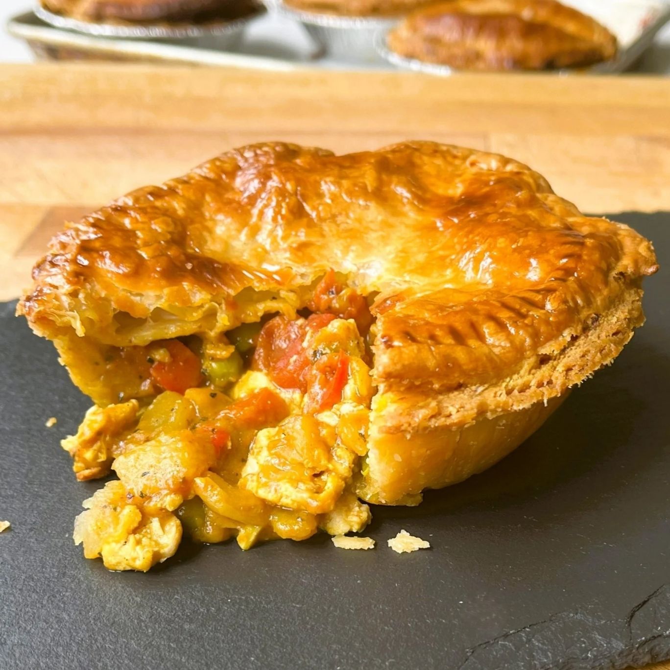 Jolly Posh Chicken Curry Pie: 10oz
