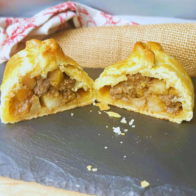 Jolly Posh Traditional Cornish Pasty: 8oz
