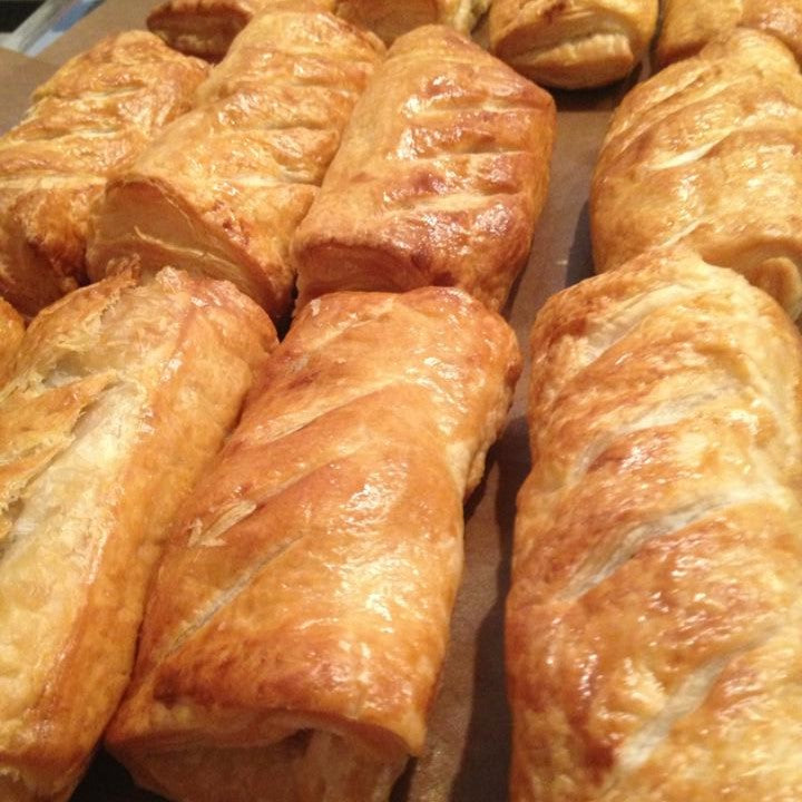Traditional Sausage Rolls: 3 per Pack